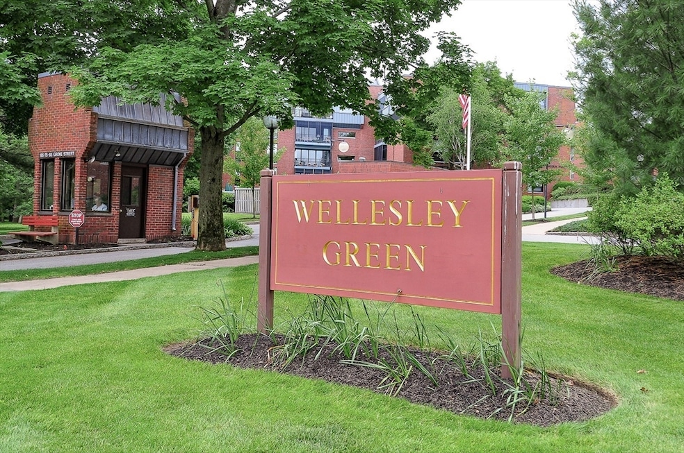 Sold $1,340,000 • Co-Listing Agent