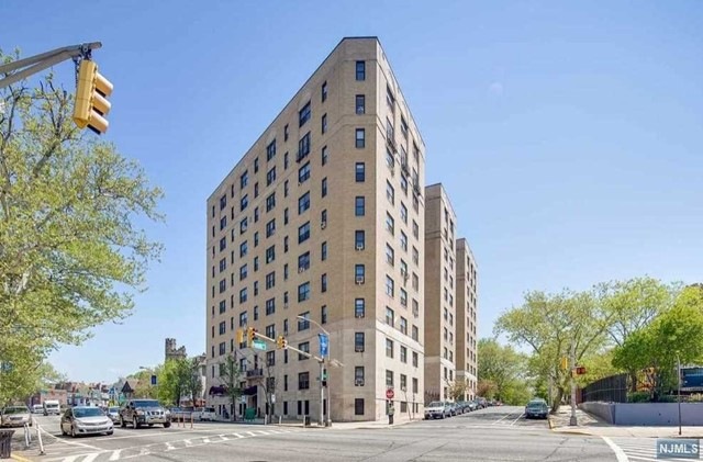 2600 John F. Kennedy Blvd unit 6L, Jersey City, NJ 07306 - photo 1