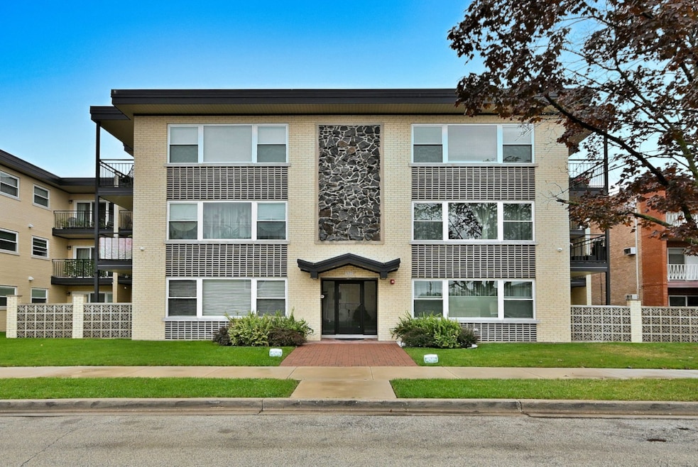 For Sale $254,900 • Co-Listing Agent