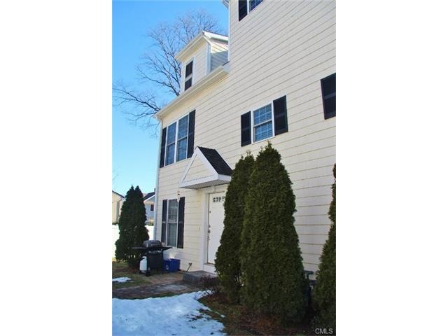 42 Stuart Ave unit B4, Norwalk, CT 06850 - photo 1