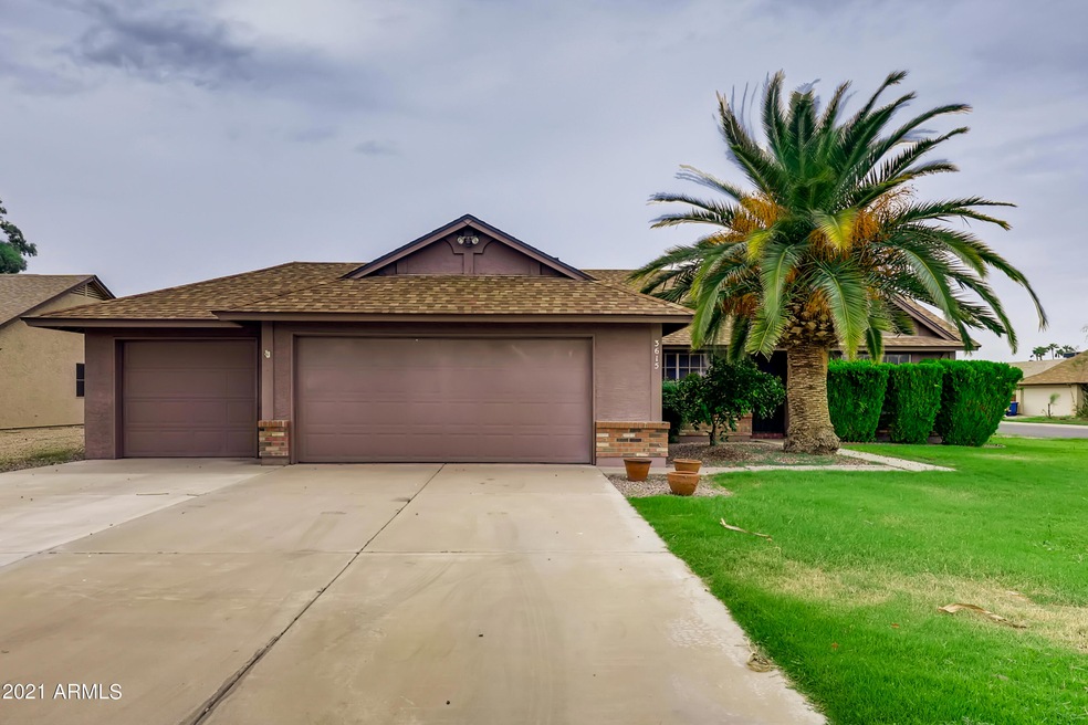 1-155474903-02 Exterior Front