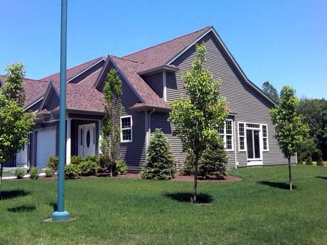 315 Old River Rd unit 5, Manville, RI 02838 - photo 1