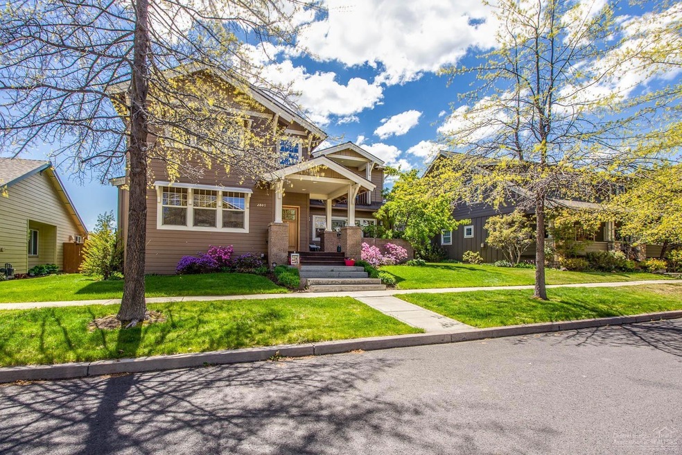 2801 NE Red Oak Dr, Bend, OR 97701 - photo 1
