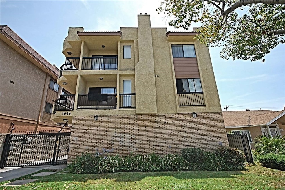 1046 Irving Ave unit 204, Glendale, CA 91201 - photo 1