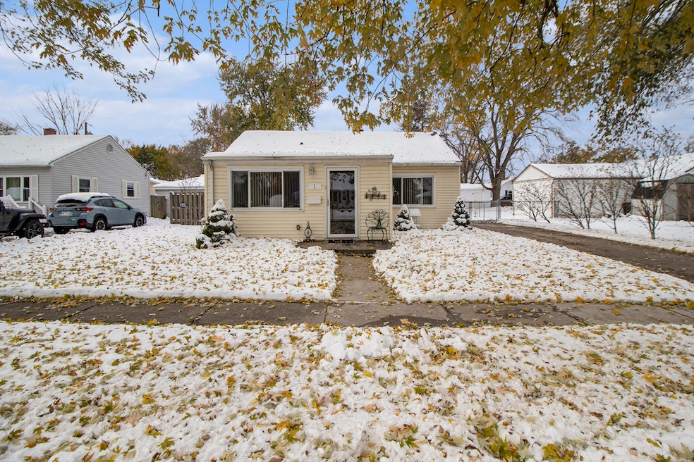 1 Walnut Pkwy, Crown Point, IN 46307 - photo 1