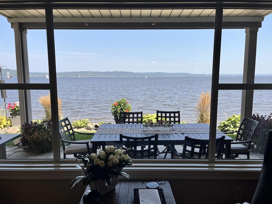 Sold $965,000 • Co-Listing Agent