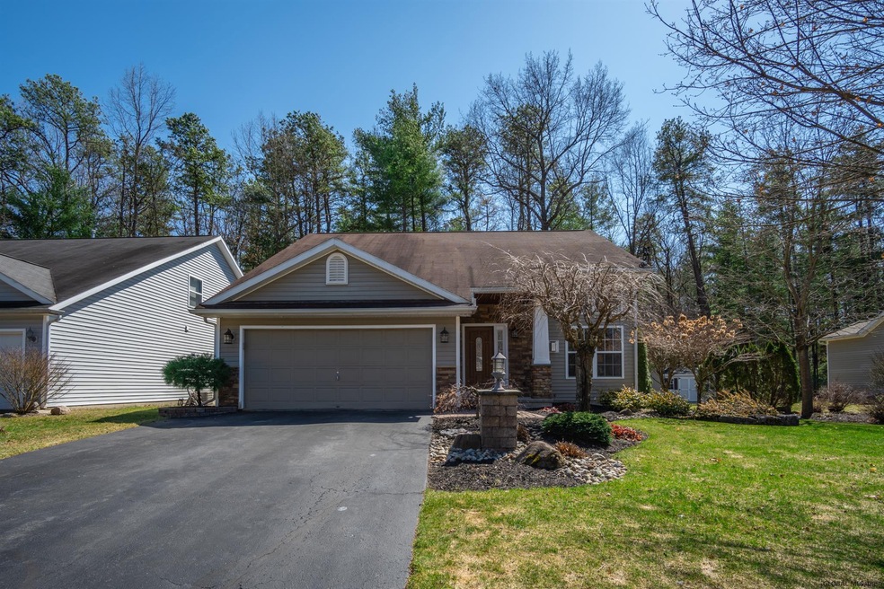 19 Wood Thrush Ct, Ballston Spa, NY 12020 - photo 1