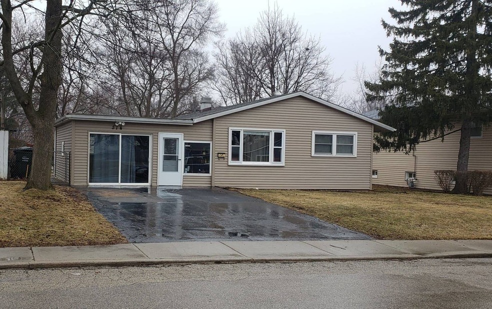 514 Waco Ln, Carpentersville, IL 60110 - photo 1