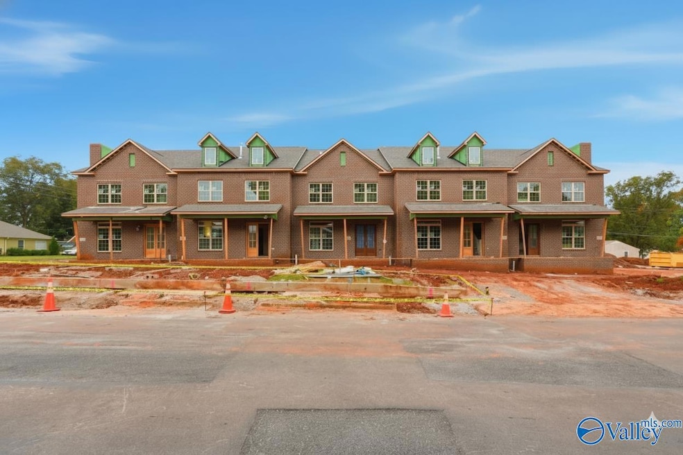 207 Marsheutz Ave SW, Huntsville, AL 35801 - photo 1