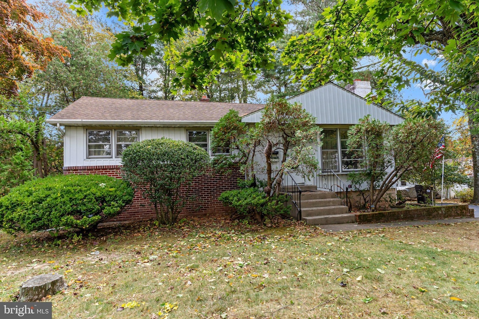 612 S Chubb Dr, Doylestown, PA 18901 - photo 1