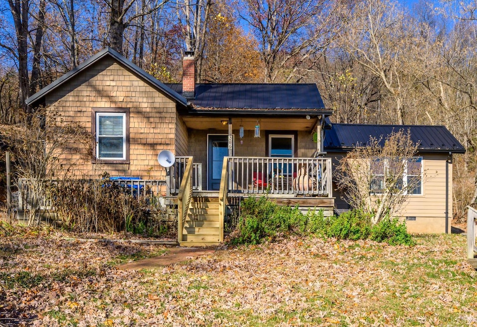 389 Ambrose Rucker Rd, Monroe, VA 24574 - photo 1