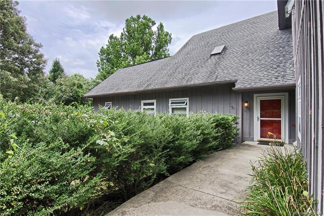 28 Hart Ln, Hendersonville, NC 28792 - photo 1