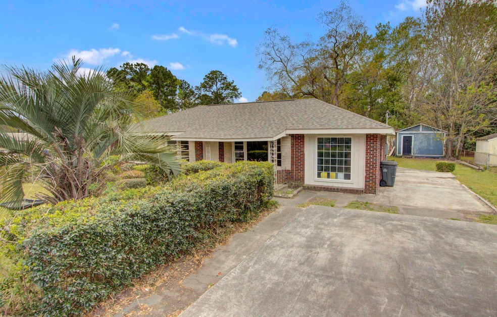 2633 Cardinal Circle (1)