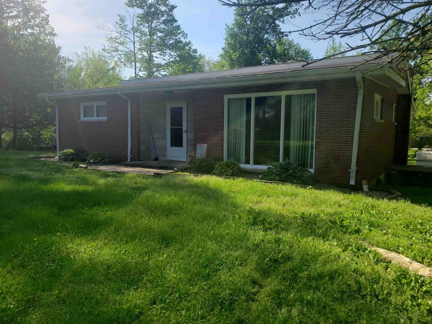 309 E Elnora St, Odon, IN 47562 - photo 1