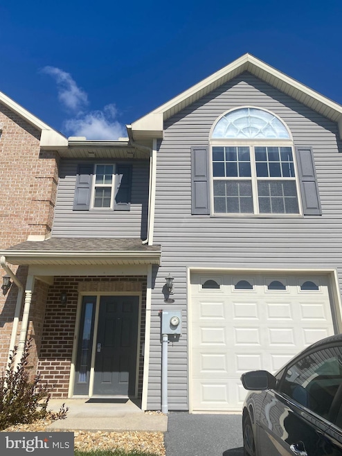 2035 Clinton Ave, Chambersburg, PA 17201 - photo 1