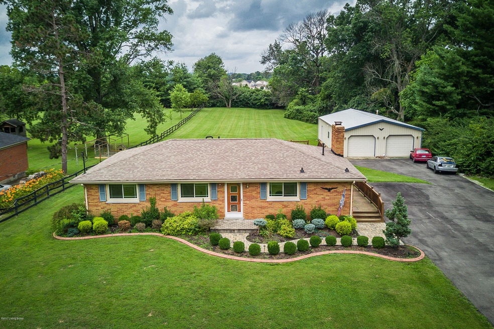 9304 Cedar Creek Rd, Louisville, KY 40228 - photo 1