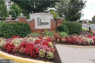 Bryson At Woodland Park unit 103, Herndon, VA 20171 - photo 1