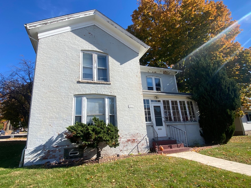 502 Monroe St, Valparaiso, IN 46383 - photo 1