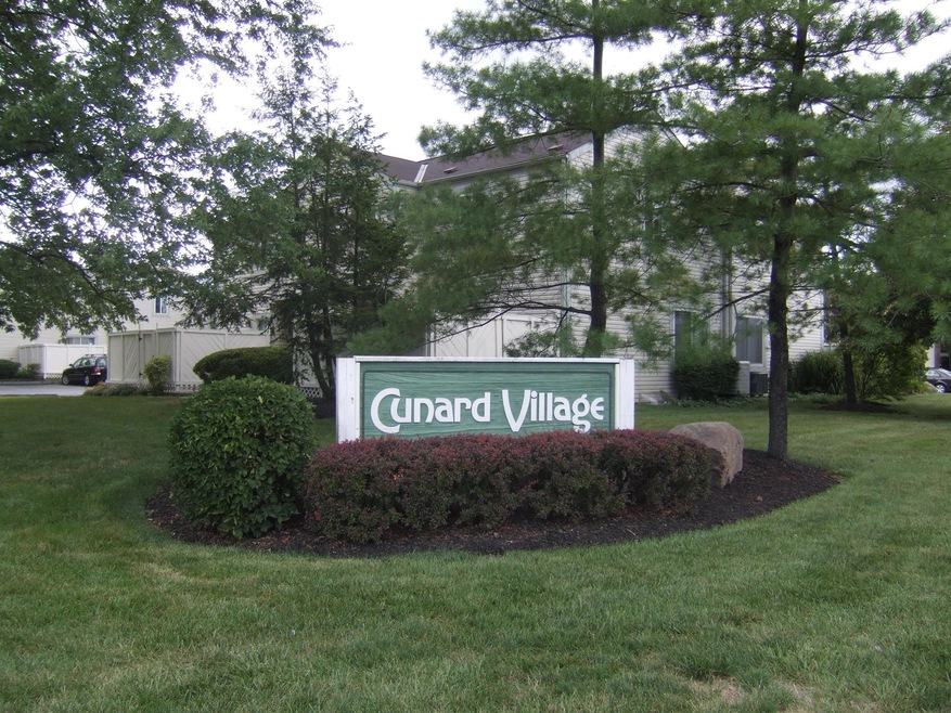 Condo Cmty Entrance