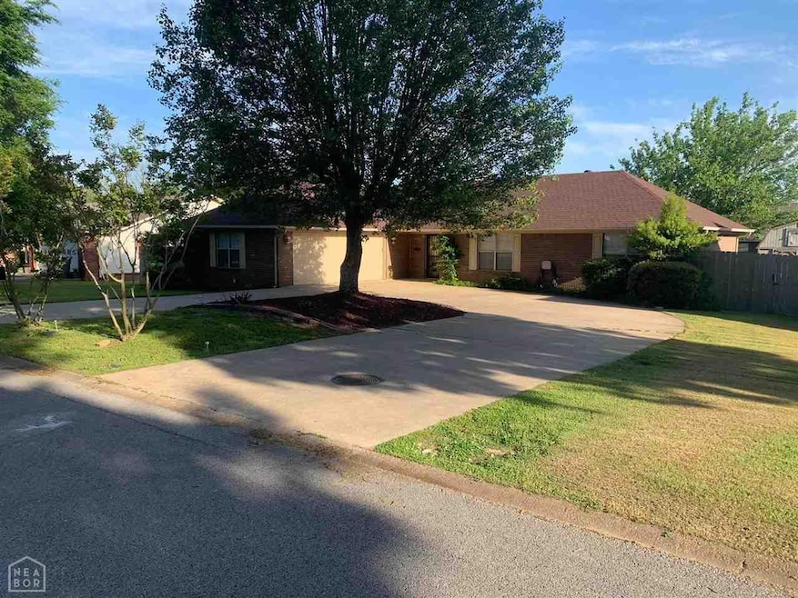 3206 Pin Oak Dr, Paragould, AR 72450 - photo 1