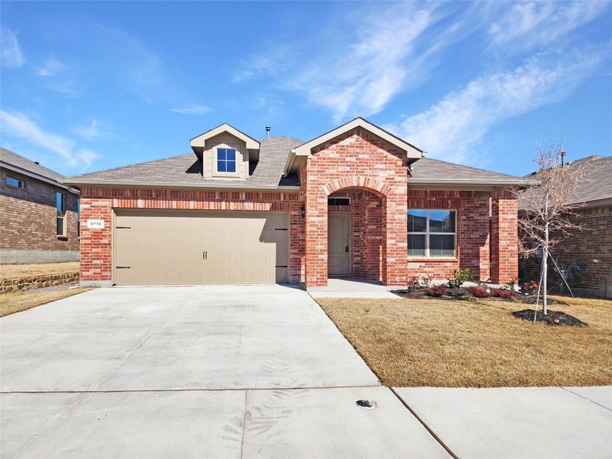9716 New Bern Dr, Fort Worth, TX 76108 - photo 1