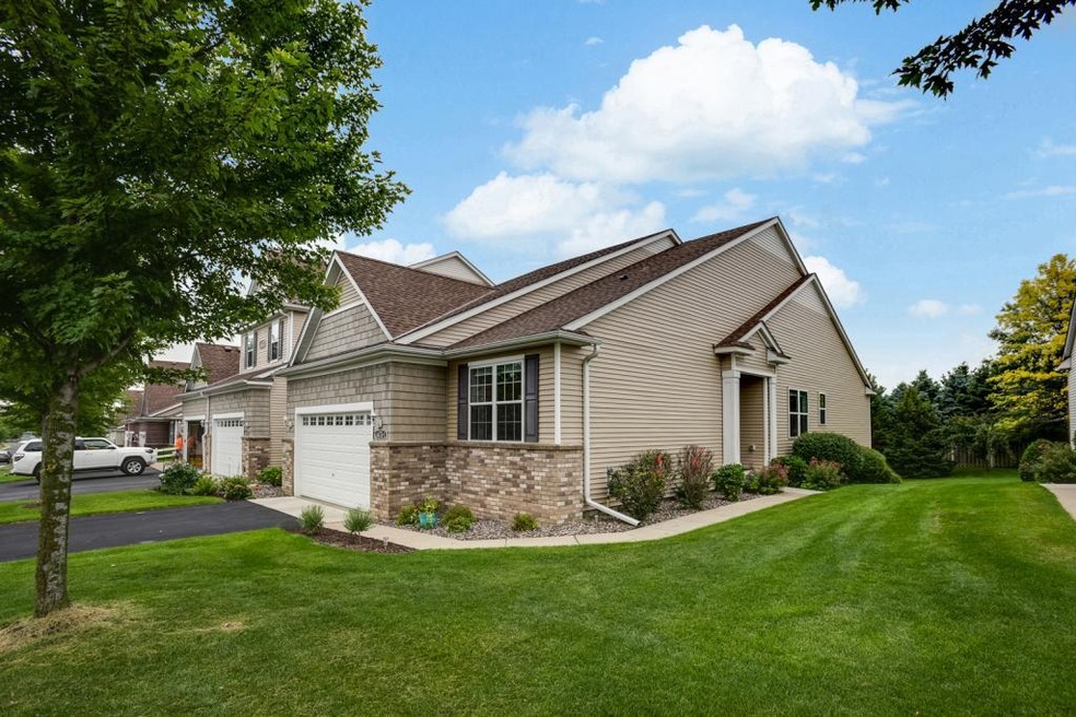 4475-Empress-Way-073