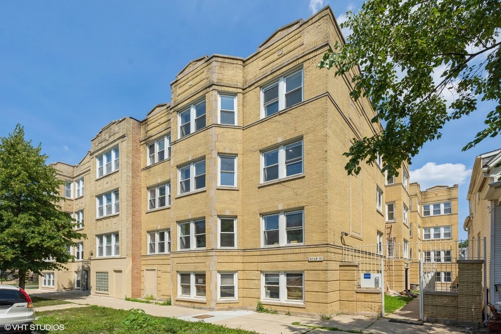 3049 N Spaulding Ave unit 1W, Chicago, IL 60618 - photo 1