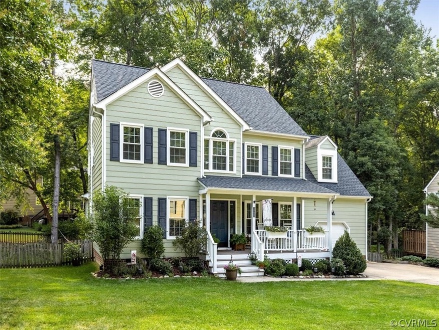 Welcome to 12609 Hidden Oaks Ln!