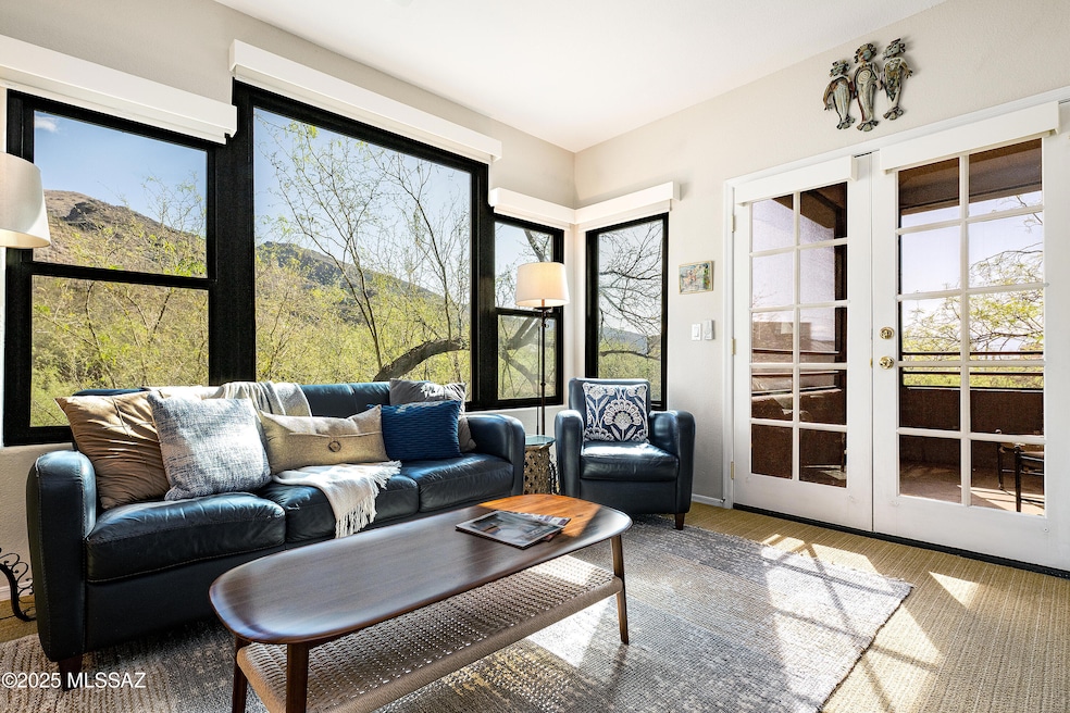 6655 N Canyon Crest Drive UNIT 25203