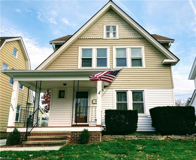 Welcome to 2055 Revely newer siding, roof, and driveway