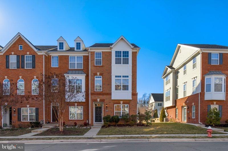 23129 Dunlop Heights Terrace, Ashburn, VA 20148 - photo 1