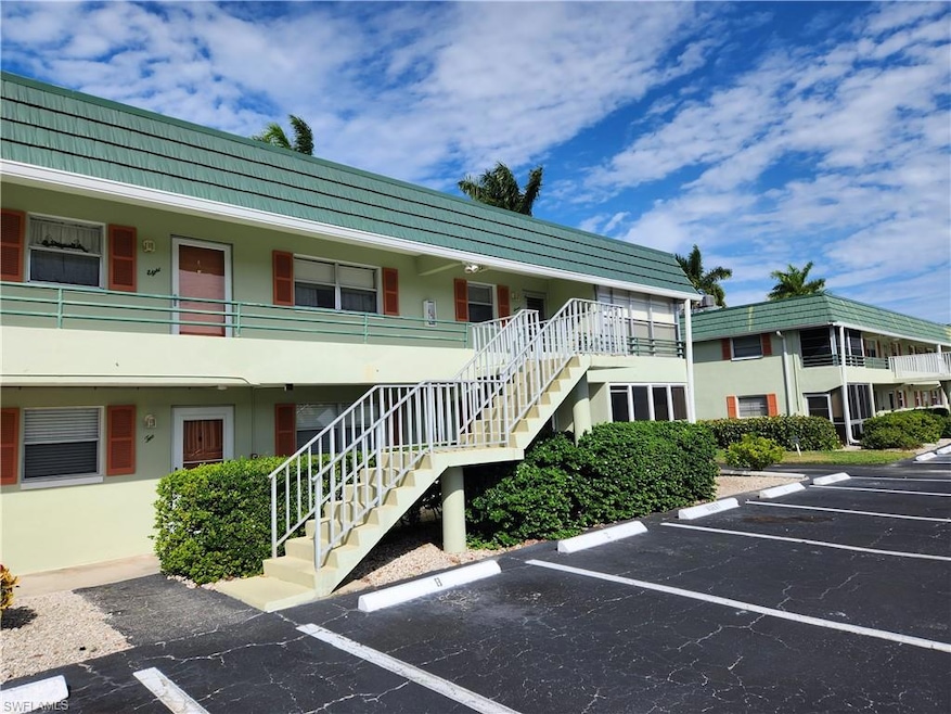 300 Valley Stream Dr unit D-5, Naples, FL 34113 - photo 1