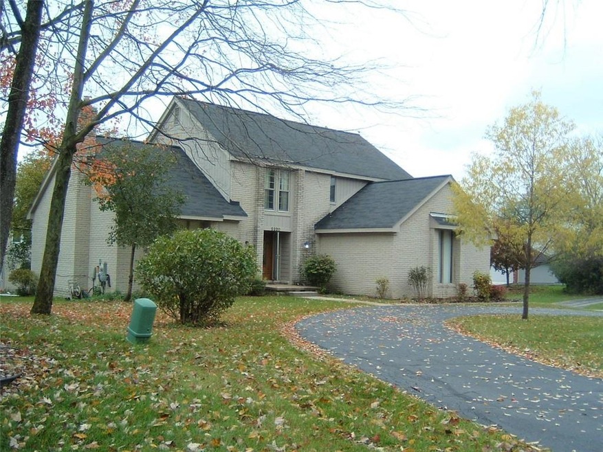 Exterior 4 front.jpg