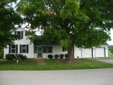 235 W 400 N, La Porte, IN 46350 - photo 1