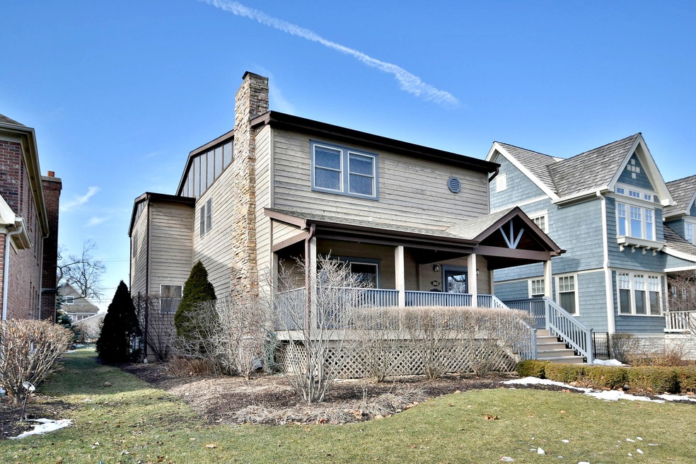 262 N Ridgeland Ave, Elmhurst, IL 60126 - photo 1