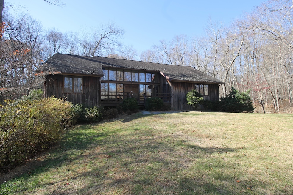 50 Tanglewood Ln, Stamford, CT 06903 - photo 1