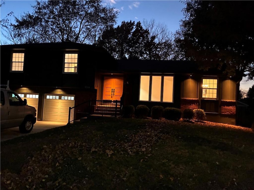 9948 Rosehill Rd, Lenexa, KS 66215 - photo 1