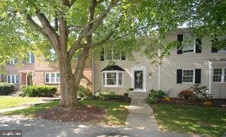 4404 Fox Pointe Ct unit 4404, Glen Mills, PA 19342 - photo 1