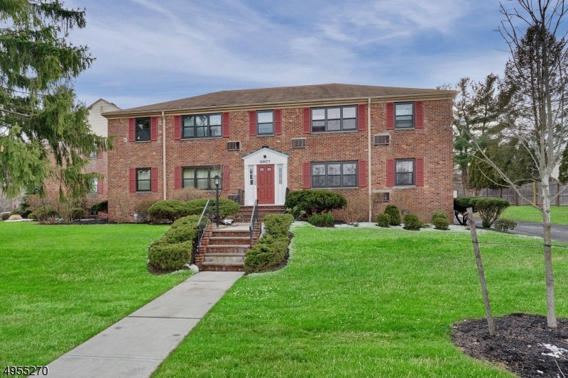 9 West Ct unit 2B, Westfield, NJ 07090 - photo 1