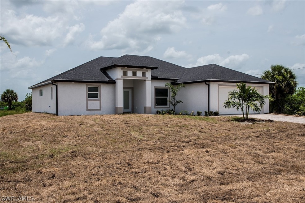 240 Blackstone Dr, Fort Myers, FL 33913 - photo 1