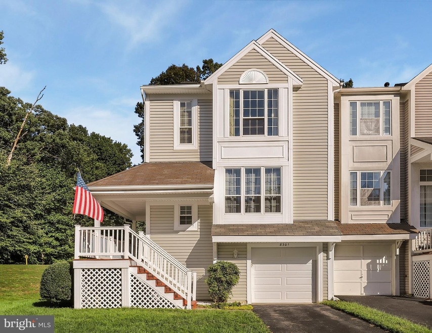 8301 Southern Oaks Ct, Lorton, VA 22079 - photo 1