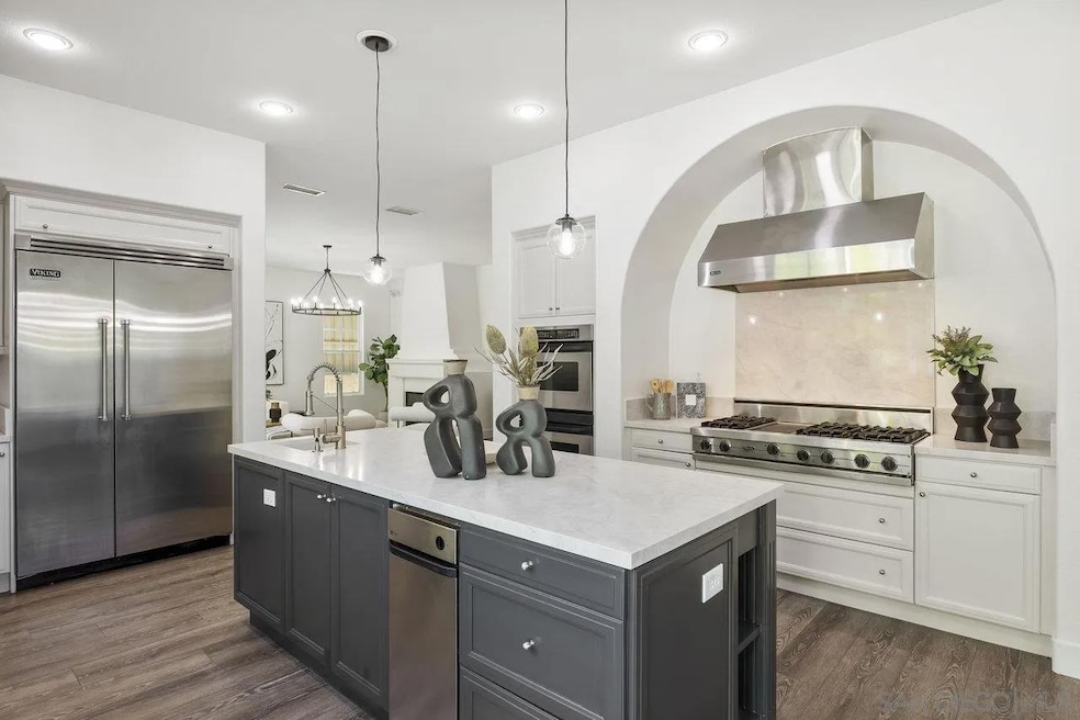 Pending $2,799,900 • Co-Listing Agent