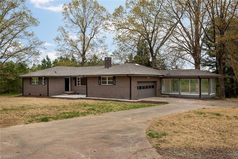 5119 Randleman Rd, Greensboro, NC 27406 - photo 1