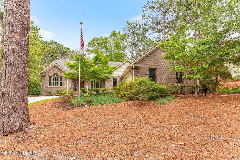 170 Bridle Path Circle