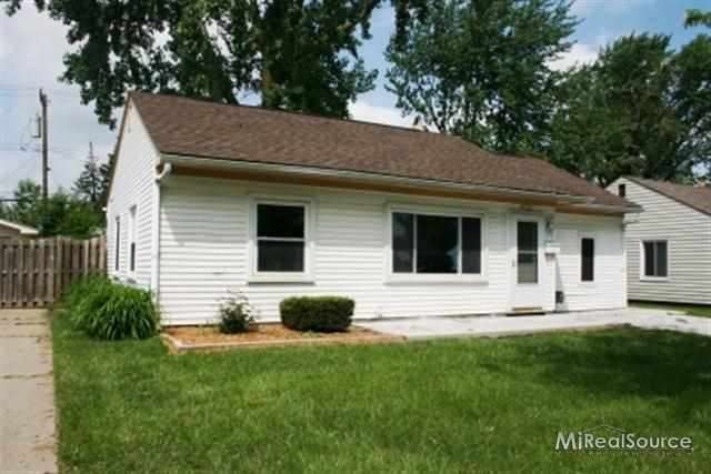 26581 Belanger St, Roseville, MI 48066 - photo 1
