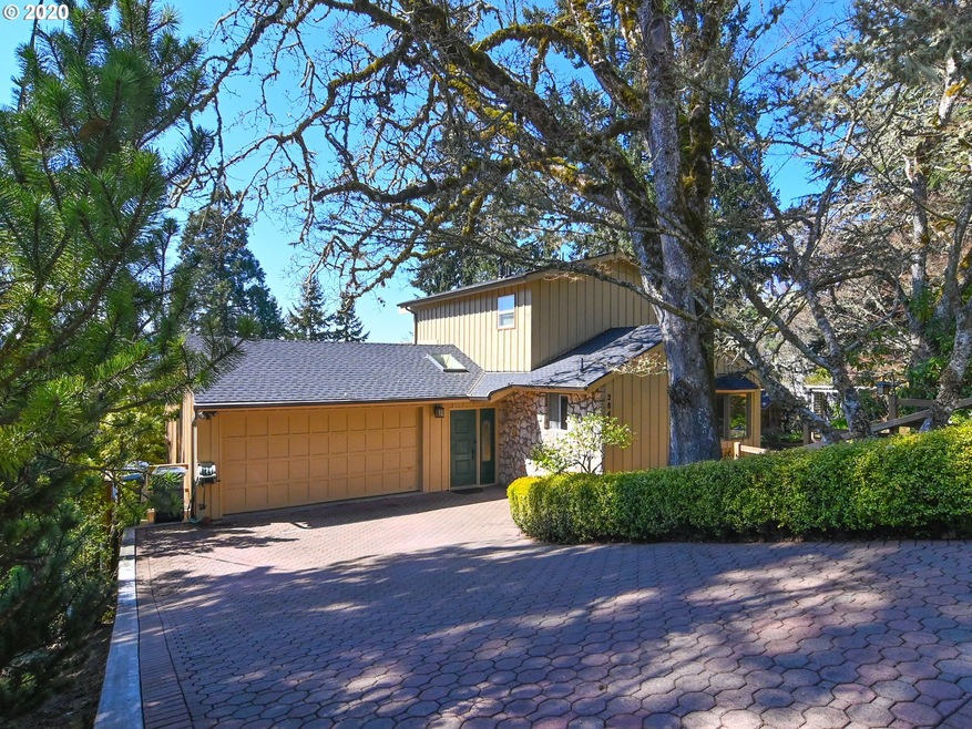 2840 Alta Vista Ct, Eugene, OR 97403 - photo 1