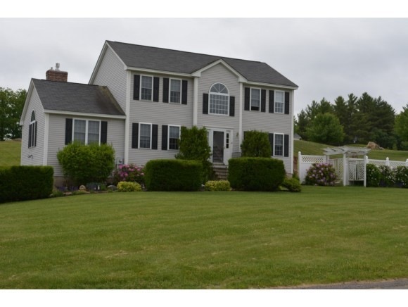 18 Longwood Ave, Londonderry, NH 03053 - photo 1