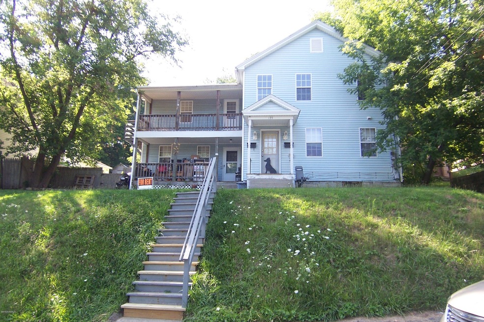 135 Cliff St, North Adams, MA 01247 - photo 1
