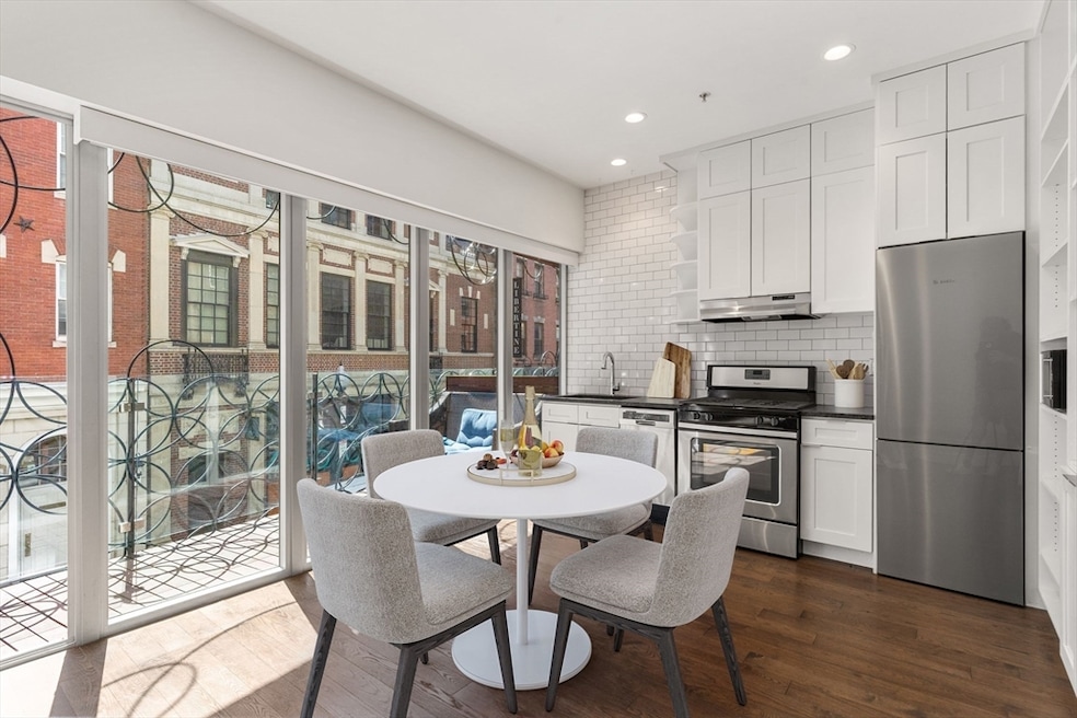 126 Salem St unit 1, Boston, MA 02113 - photo 1