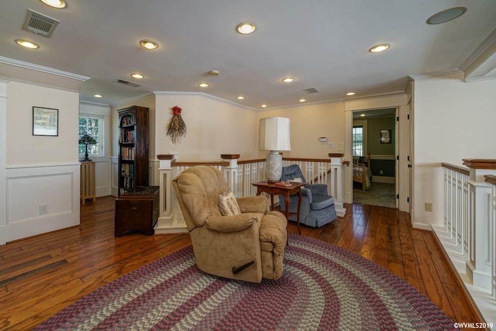 39729 Gisler Rd, Scio, OR 97374 - photo 1